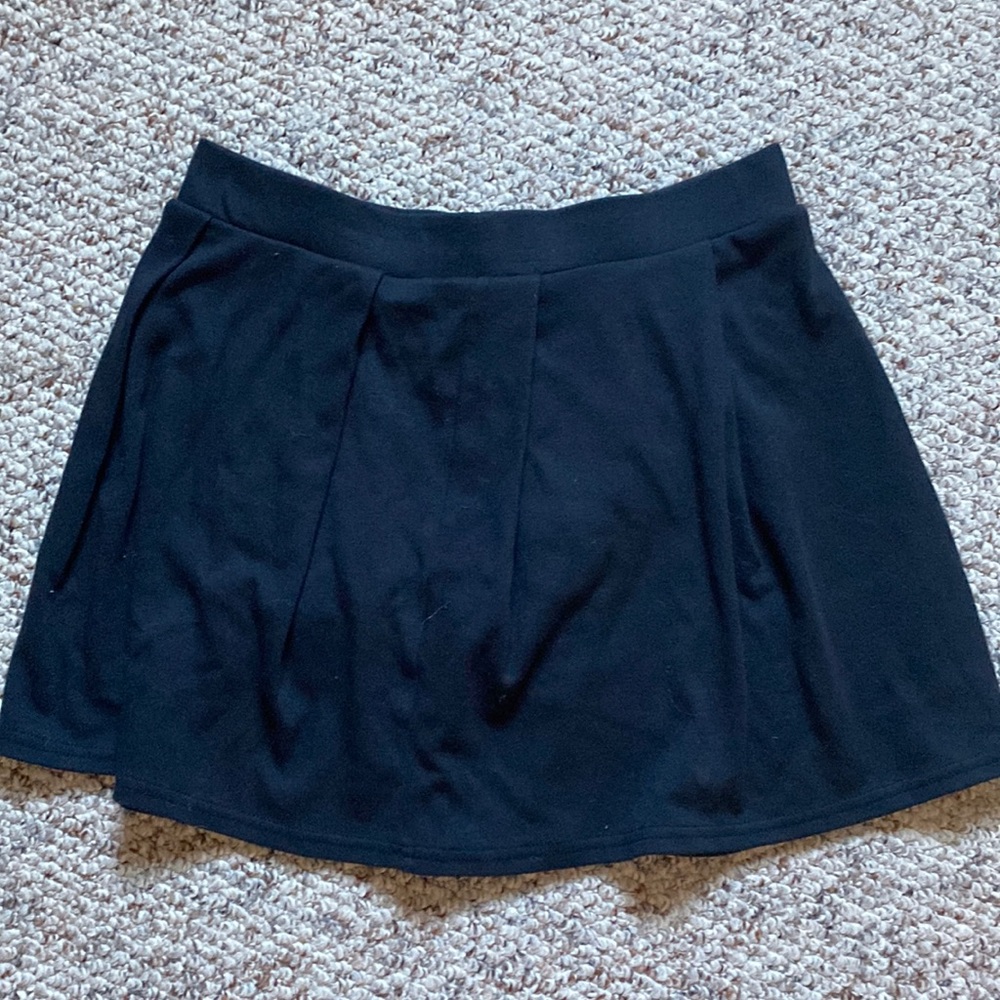 Black skirt